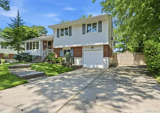 Photo 3 of Sale Pending at 95 Miller Blvd, Oyster Bay, NY 11791 | MLS# 1027591 | Listing updated on 2026-08-20