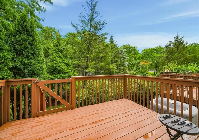3rd image of 20 Milford Ct, Clarkstown, NY 10954 | MLS# 1027595