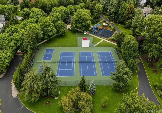 34th image of 20 Milford Ct, Clarkstown, NY 10954 | MLS# 1027595