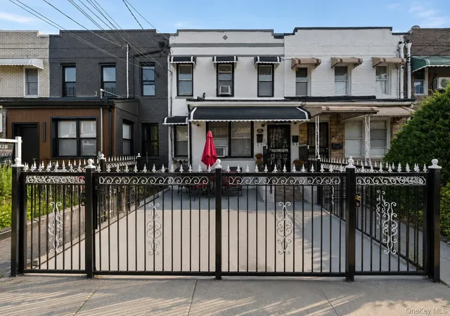Photo 1 of Multi family home for sale at 960 E 221st Street, Bronx, NY 10469 | MLS# 1027601 | Listing updated on 2026-08-24