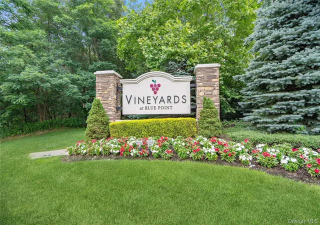 Photo 1 of Sale Pending at 37 Halley Dr #17, Brookhaven, NY 11772 | MLS# 1027676 | Listing updated on 2026-09-01