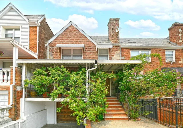 1st image of 3250 32nd St, New York, NY 11106 | MLS# 1027689