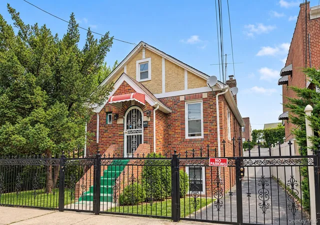 Photo 1 of Multi family home for sale at 953 E 226th Street, Bronx, NY 10466 | MLS# 1027704 | Listing updated on 2026-07-18