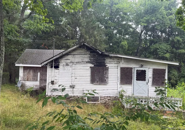 Photo 2 of Single family home for sale at 66 Arbutus Trl, Wurtsboro, NY 12790 | MLS# 1027707 | Listing updated on 2026-08-11