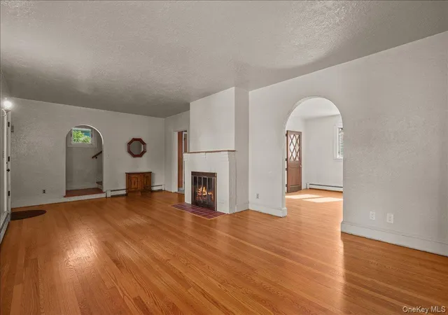 Photo 5 of Sale Pending at 13 Washburn Rd, Mount Kisco, NY 10549 | MLS# 1027725 | Listing updated on 2026-08-08