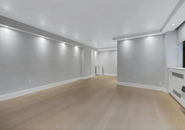 Listing Photo 4 - Condo for sale in building located at 315 E 72Nd St, New York, NY 10021 - Unit #3A