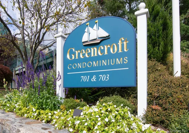 2nd image of 703 Pelham Rd, New Rochelle, NY 10805