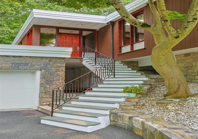 Photo 3 of Sale Pending at 20 Sprain Valley Rd, Scarsdale, NY 10583 | MLS# 1027745 | Listing updated on 2026-08-29