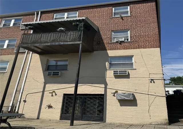 Photo 2 of Sale Pending at 1482 Stadium Ave, Bronx, NY 10465 | MLS# 1027748 | Listing updated on 2026-08-25