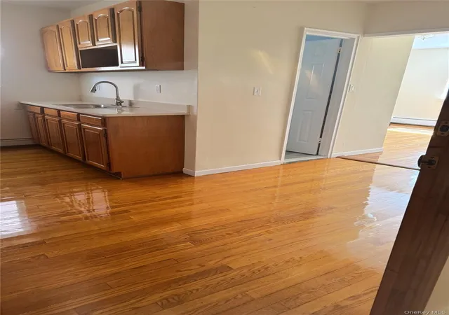 Listing Photo 5 - Condo for sale in building located at 1482 Stadium Ave, Bronx, NY 10465