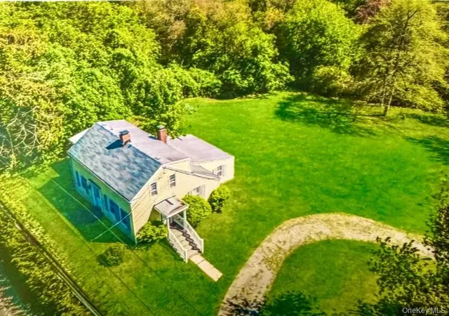 Photo 1 of Single family home for sale at 1680 N Sea Rd, Southampton, NY 11968 | MLS# 1027749 | Listing updated on 2026-10-06