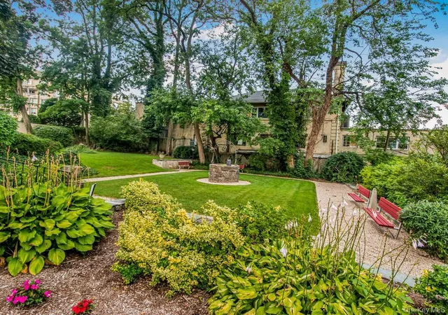 2nd image of 1273 N Ave, New Rochelle, NY 10804