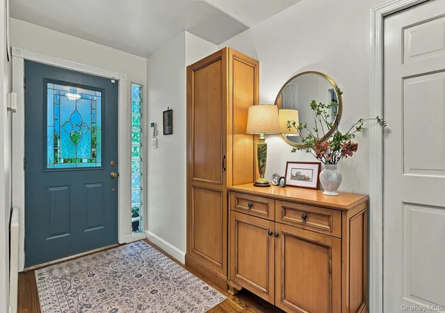 Photo 3 of Single family home for sale at 16 Brittany Ct, Huntington, NY 11768 | MLS# 1027765 | Listing updated on 2026-09-19