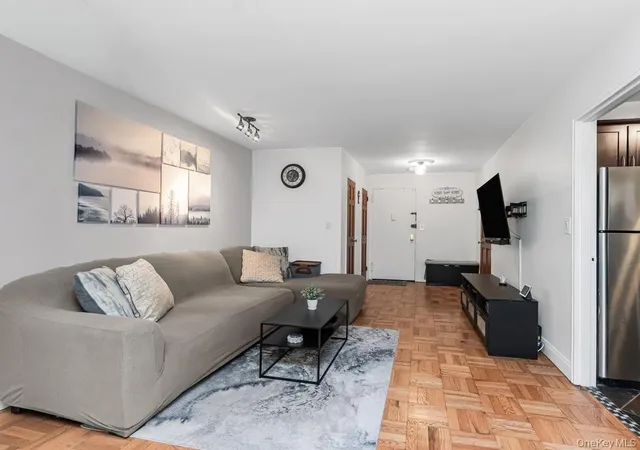 Photo 4 of Sale Pending at 110 Dehaven Dr #120, Yonkers, NY 10703 | MLS# 1027769 | Listing updated on 2026-10-04