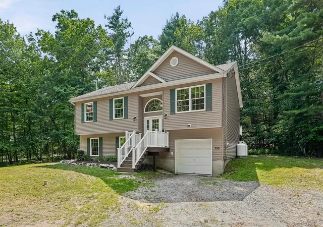 Photo 4 of Sale Pending at 135 Old Forestburg Rd, Deerpark, NY 12780 | MLS# 1027774 | Listing updated on 2026-09-29