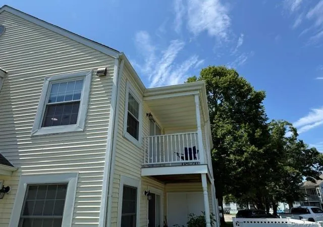 Photo 2 of Sale Pending at 159 Fairview Cir #291U, Brookhaven, NY 11953 | MLS# 1027778 | Listing updated on 2026-09-01
