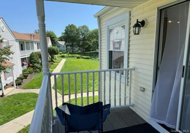 Photo 5 of Sale Pending at 159 Fairview Cir #291U, Brookhaven, NY 11953 | MLS# 1027778 | Listing updated on 2026-09-01
