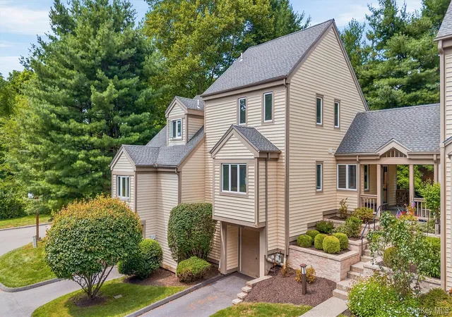 Single family home for sale at 3302 Homestead Ct, Peekskill, NY 10566 | MLS# 1027781