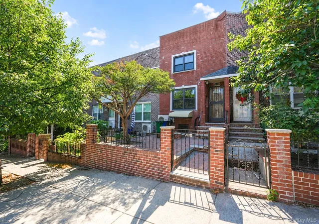 Photo 1 of Single family home for sale at 2033 28th Street, Astoria, NY 11105 | MLS# 1027800 | Listing updated on 2026-09-04