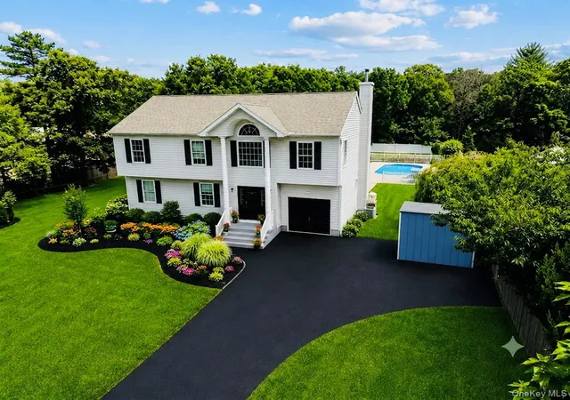 Photo 1 of Single family home for sale at 241 Middle Is Rd, Brookhaven, NY 11763 | MLS# 1027815 | Listing updated on 2026-08-06
