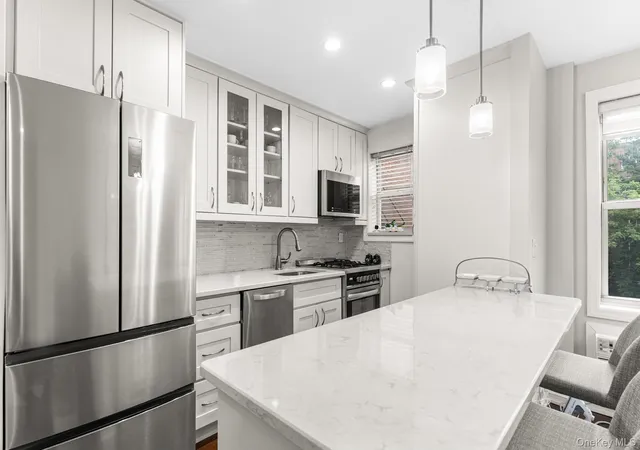 Photo 4 of Sale Pending at 632 Palmer Rd #8G, Yonkers, NY 10701 | MLS# 1027825 | Listing updated on 2026-08-19