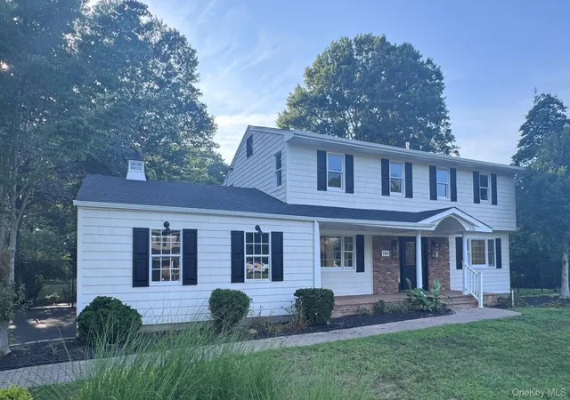 Photo 1 of Sale Pending at 135 Church Rd, Great River, NY 11739 | MLS# 1027836 | Listing updated on 2026-09-01