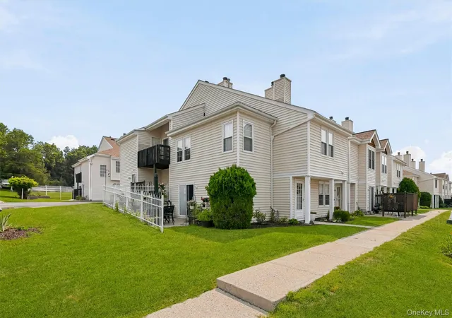 Photo 3 of Condo for sale at 4008 Whispering Hills Dr, Chester Town, NY 10918 | MLS# 1027838 | Listing updated on 2026-08-29