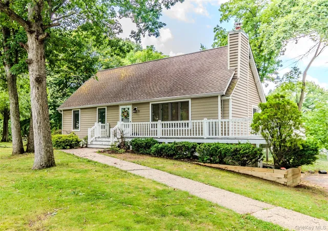 1st image of 19 Farmstead Rd, New Windsor, NY 12553 | MLS# 1027849