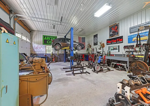 Photo 4 of Single family home for sale at 210 Bible Camp Rd, Bloomingburg, NY 12721 | MLS# 1027850 | Listing updated on 2026-07-23