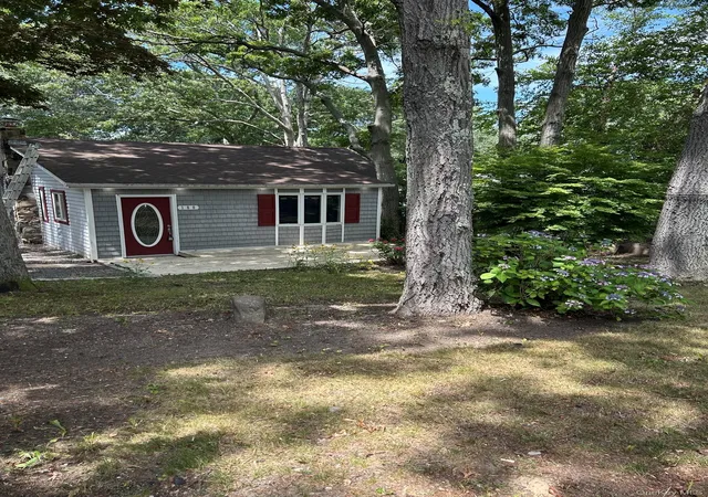 Photo 2 of Single family home for sale at 180 Adirondack Dr, Brookhaven, NY 11784 | MLS# 1027859 | Listing updated on 2026-08-11