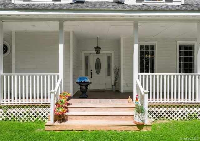 Photo 3 of Single family home for sale at 33 Corriedale Ln, Cottekill, NY 12419 | MLS# 1027870 | Listing updated on 2026-07-26