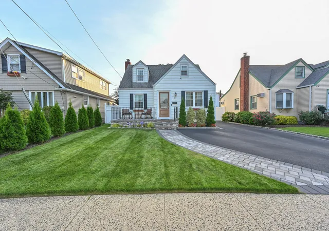 1st image of 8 Garden Ave, Carle Place, NY 11514 | MLS# 1027909