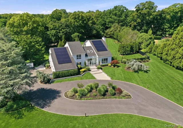 Photo 1 of Single family home for sale at 5 Meadow Gate W, Smithtown, NY 11780 | MLS# 1027926 | Listing updated on 2026-10-07