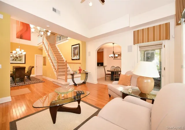 Photo 3 of Condo for sale at 123 Links Ct, North Hempstead, NY 11050 | MLS# 1027930 | Listing updated on 2026-08-29