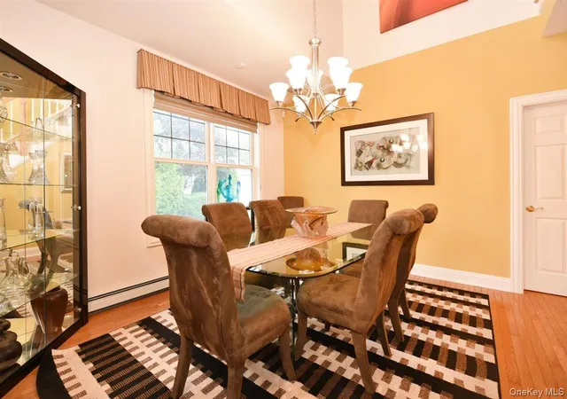 Photo 4 of Condo for sale at 123 Links Ct, North Hempstead, NY 11050 | MLS# 1027930 | Listing updated on 2026-08-29