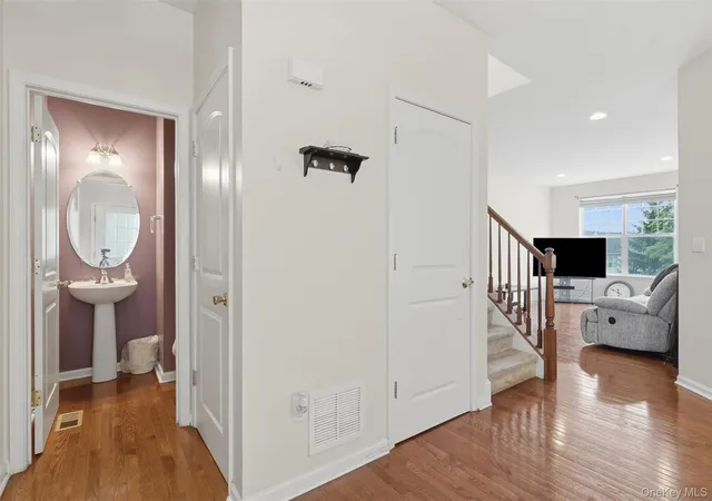 Photo 3 of Single family home for sale at 58 Cobblestone Ln, Middletown, NY 10940 | MLS# 1027934 | Listing updated on 2026-09-28