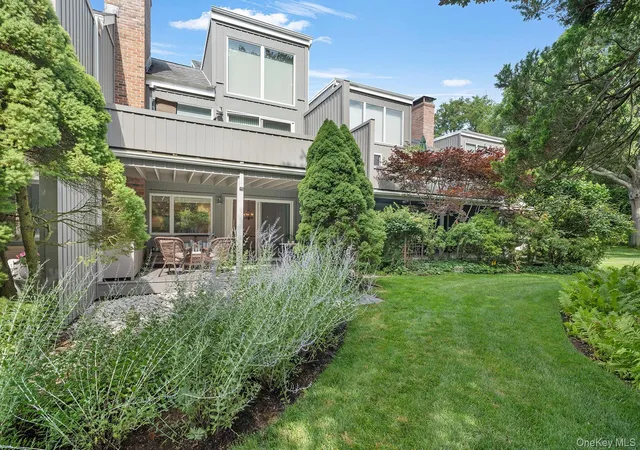 1st image of 514 Pantigo Rd #5, East Hampton, NY 11937 | MLS# 1027939
