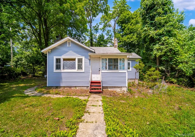 1st image of 18 Paradise Trl, Monroe, NY 10950 | MLS# 1027952