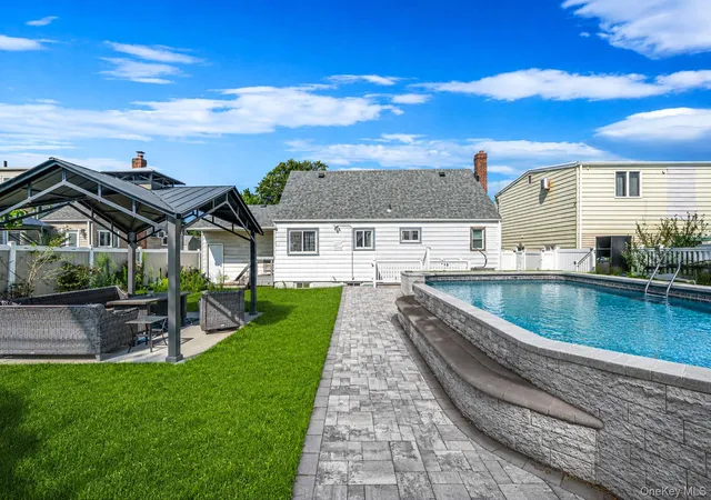 Photo 3 of Sale Pending at 1030 N Fulton Ave, Babylon, NY 11757 | MLS# 1027956 | Listing updated on 2026-10-03