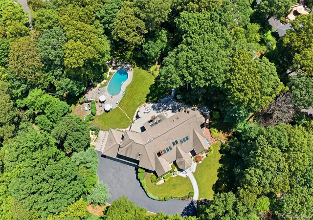 1st image of 55 Meadow Glen Rd, Smithtown, NY 11768 | MLS# 1027958