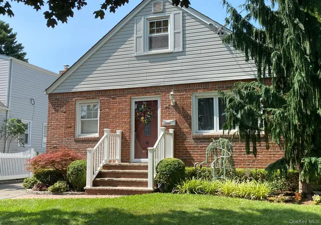 Single family home for sale at 98 Albertson Pl, North Hempstead, NY 11501 | MLS# 1027969