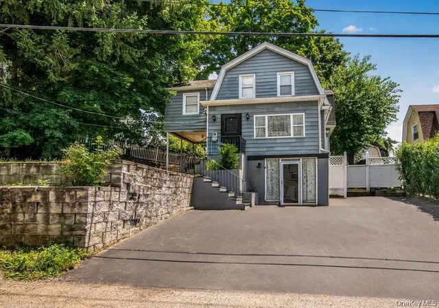 Photo 2 of Single family home for sale at 4 Depew St, Pleasantville, NY 10570 | MLS# 1027975 | Listing updated on 2026-09-03