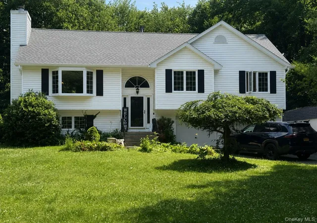 10th image of 11 Ulster Ter, Newburgh (town), NY 12589 | MLS# 1027976