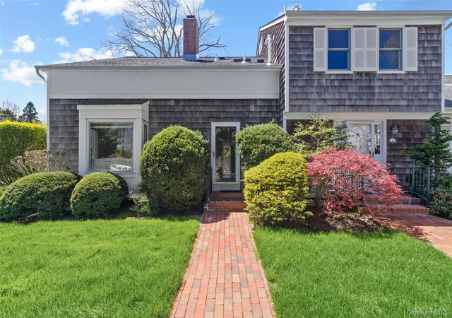 Photo 1 of Condo for sale at 570 Hampton Rd #31, Southampton, NY 11968 | MLS# 1027985 | Listing updated on 2026-08-22