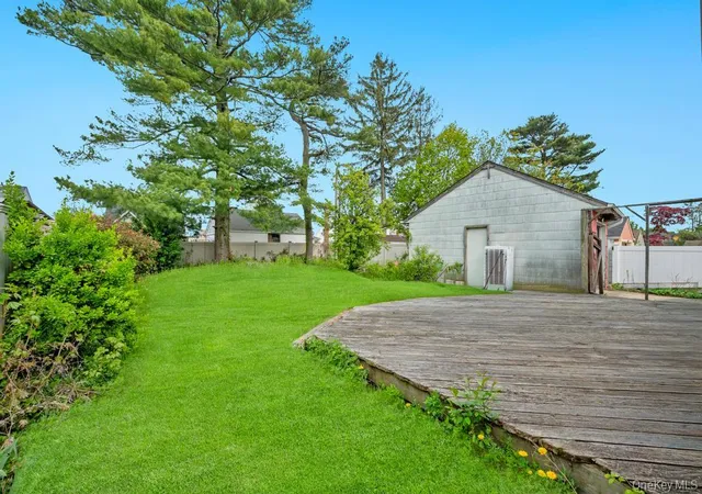 Photo 3 of Sale Pending at 529 Liberty St, Hempstead, NY 11553 | MLS# 1027986 | Listing updated on 2026-08-21