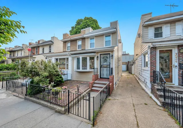 Photo 2 of Single family home for sale at 1536 E 51st Street, New York, NY 11234 | MLS# 1027990 | Listing updated on 2026-09-27