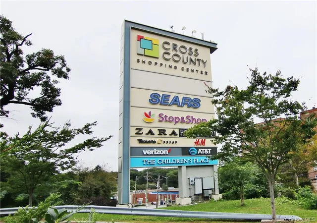 2nd image of 510 Midland Ave, Yonkers, NY 10704
