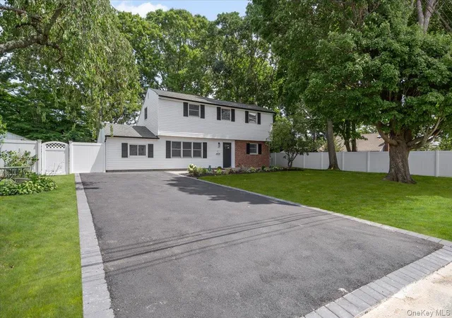 Photo 1 of Single family home for sale at 103 Bonnie Rd, Islip, NY 11769 | MLS# 1028002 | Listing updated on 2026-09-06