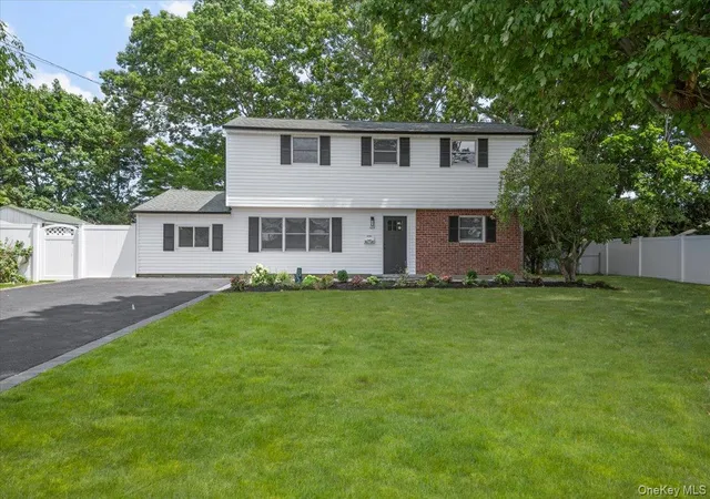 Photo 2 of Single family home for sale at 103 Bonnie Rd, Islip, NY 11769 | MLS# 1028002 | Listing updated on 2026-09-06