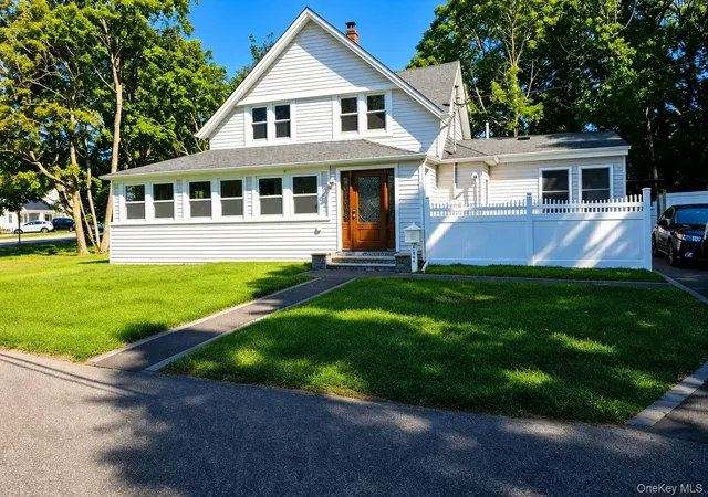 Photo 1 of Single family home for sale at 165 Cedar St, Amityville, NY 11701 | MLS# 1028012 | Listing updated on 2026-07-21